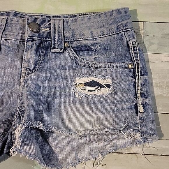 Daytrip Capricorn Jean Shorts sz 23 - Picture 2 of 5
